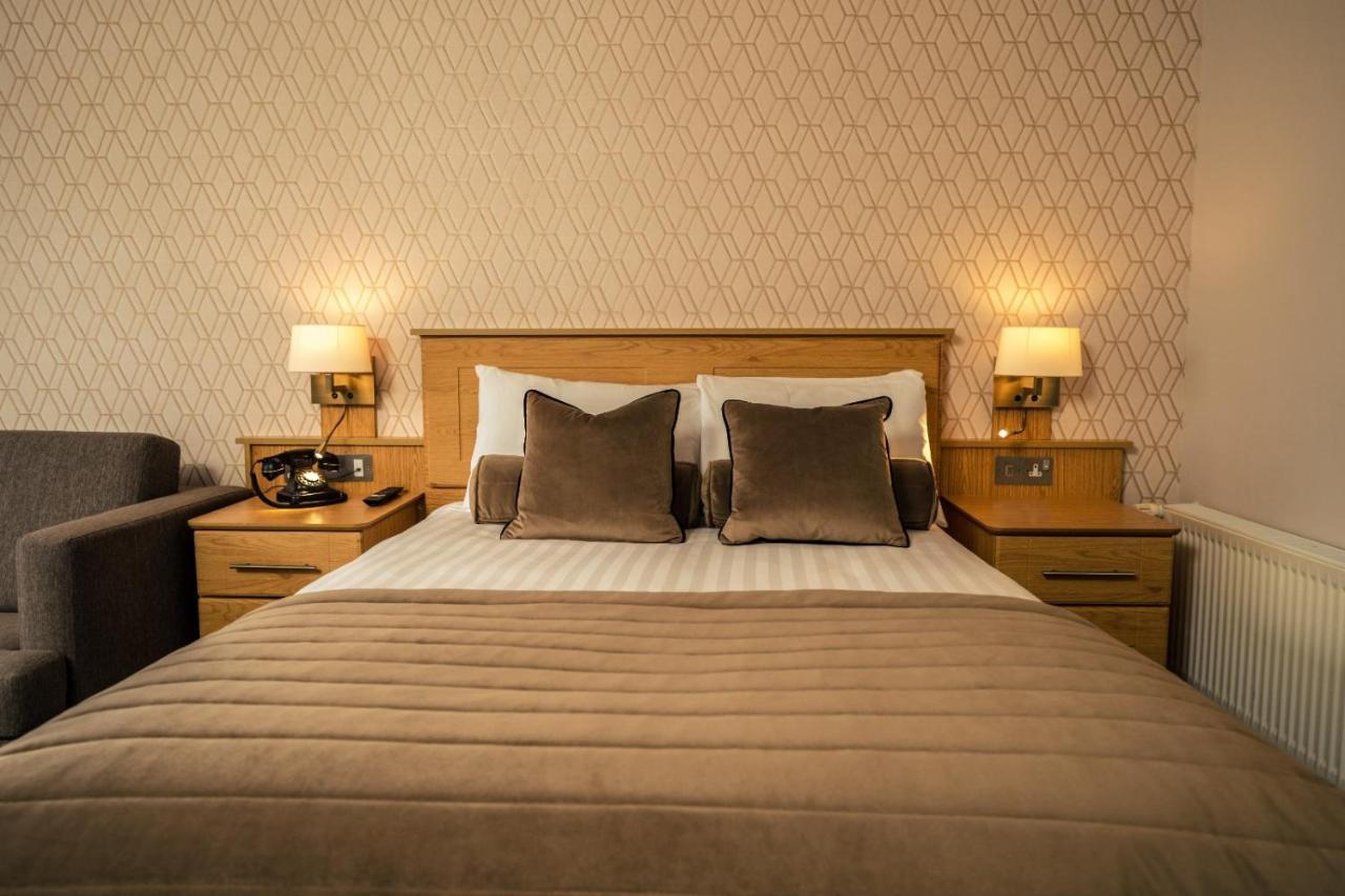 County Arms Birr Hotell Exteriör bild