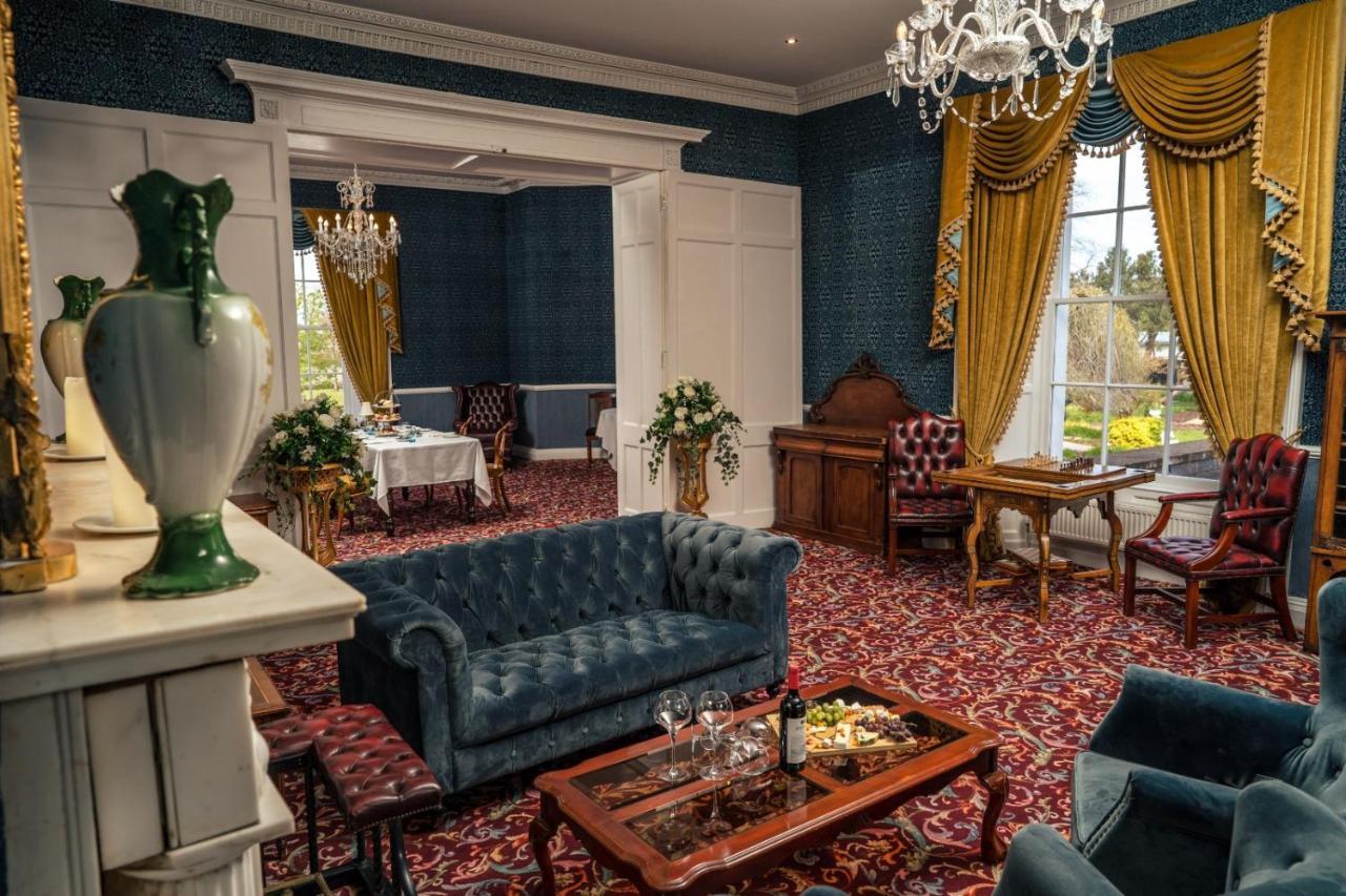 County Arms Birr Hotell Exteriör bild