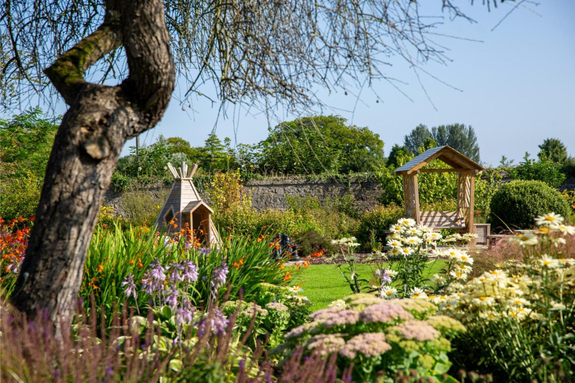 County Arms Birr Hotell Exteriör bild