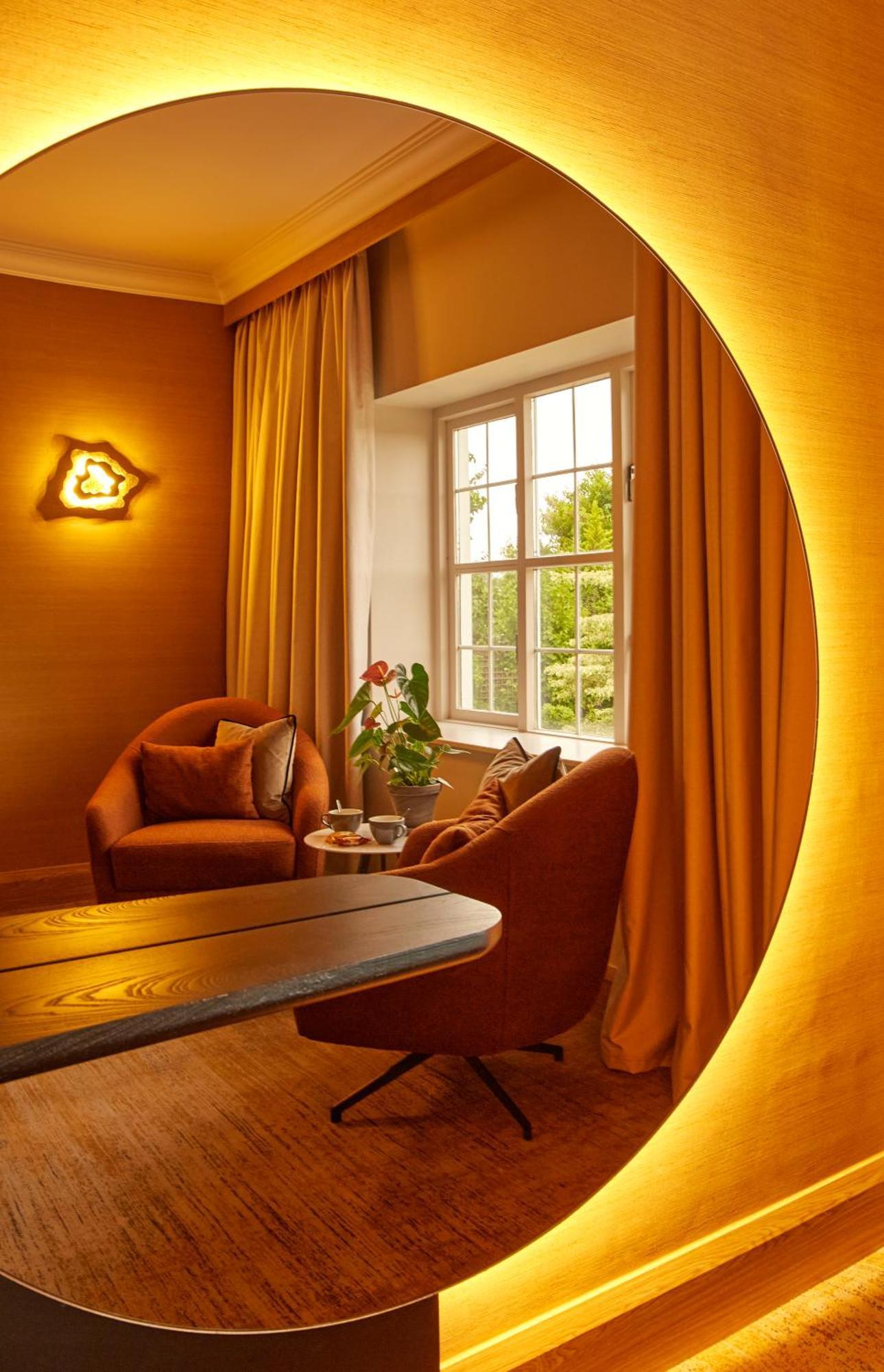 County Arms Birr Hotell Exteriör bild